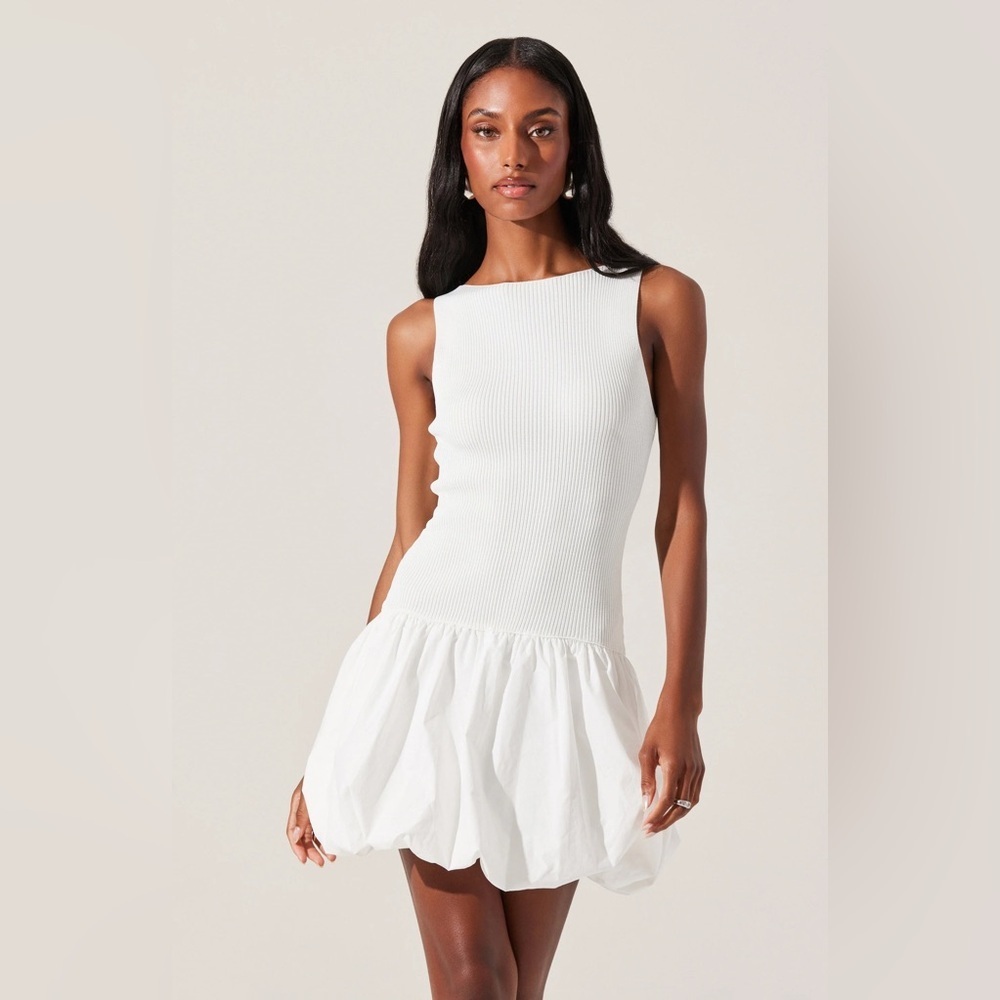 ASTR THE LABEL Nettie Bubble Hem Mini Dress XS
